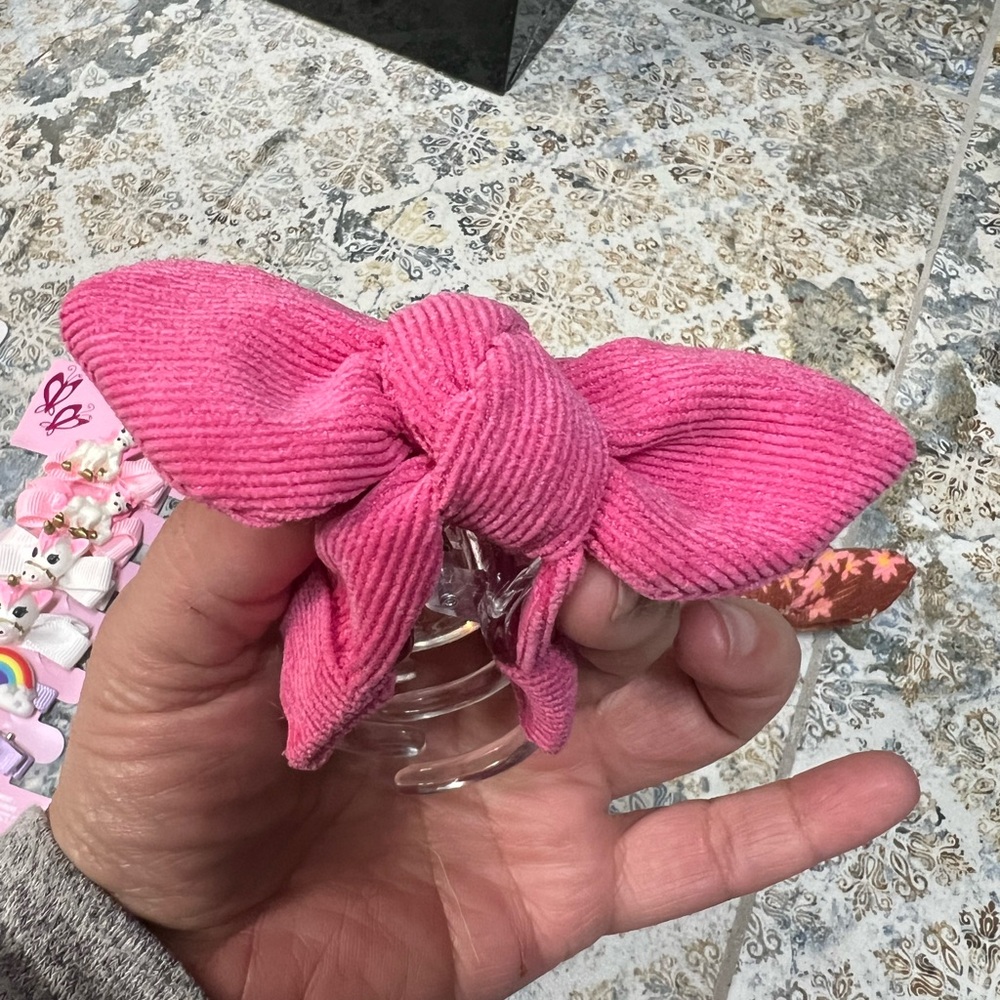 Colorful Hair Clips Set - Picture 8 of 9